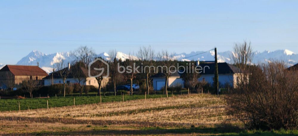 Vente Terrain Parcelle au sein d'un village convivial. Vue Pyrénées ! Lombia