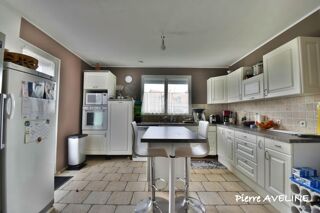  Maison  vendre 5 pices 126 m