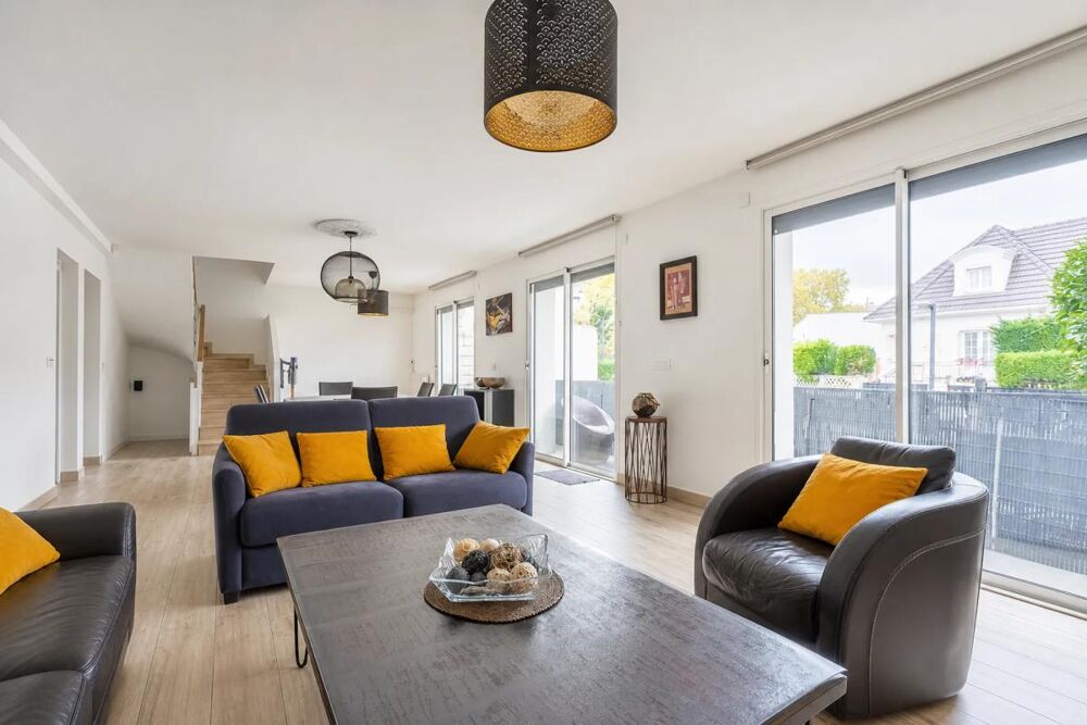 Maison spacieuse et rénovée à Romainville