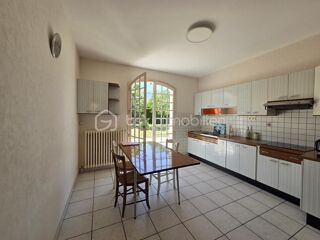  Maison à vendre 8 pièces 216 m²