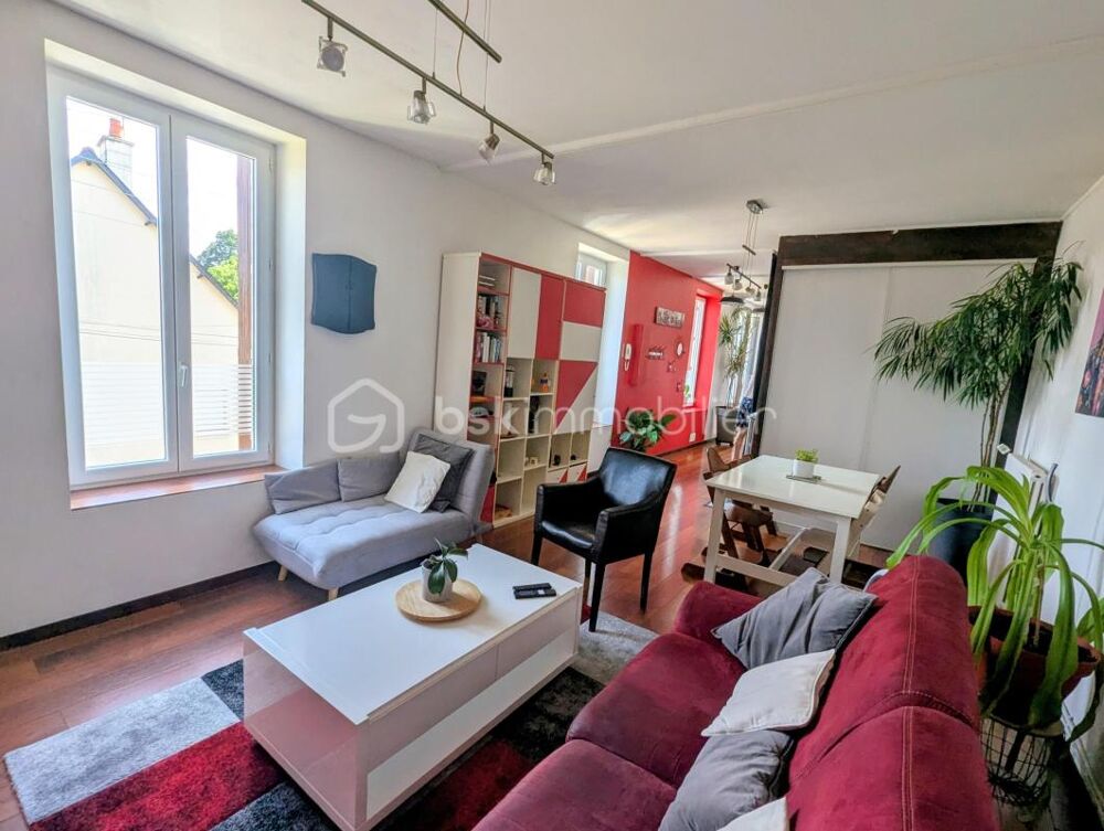 Vente Maison Maison située en centre ville de FOUGERES 35300 Fougeres