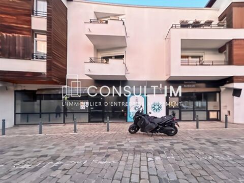 Local en location pure de 217 m&sup2; disponible imm&eacute;diatement 3536 92000 Nanterre