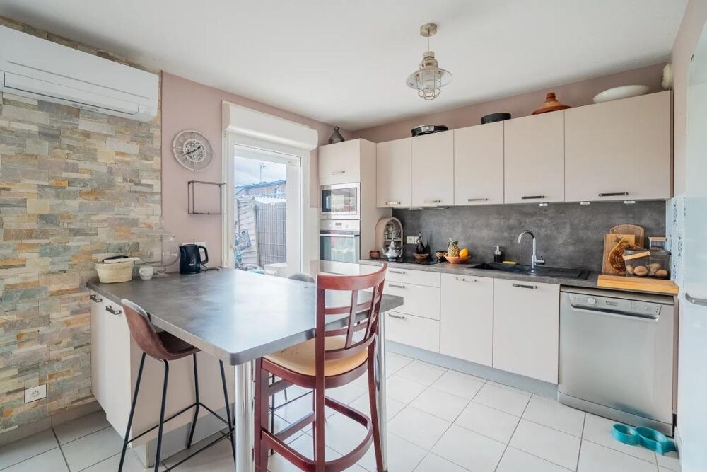 Vente Maison Maison de 4 pièces de 82 m² à Carbon-Blanc Carbon blanc