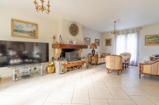  Maison � vendre 8 pi�ces 220 m�