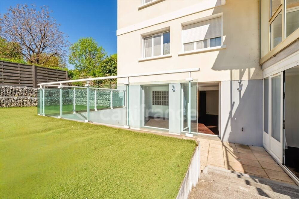 Appartement à vendre 4 pièces DIVONNE LES BAINS (01) - 92m2 - terrasses (76m2), parking, box fermé