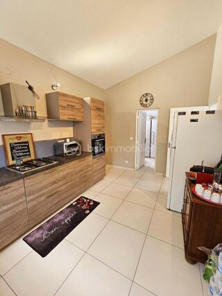  Propri�t�/ch�teau � vendre 7 pi�ces 211 m�