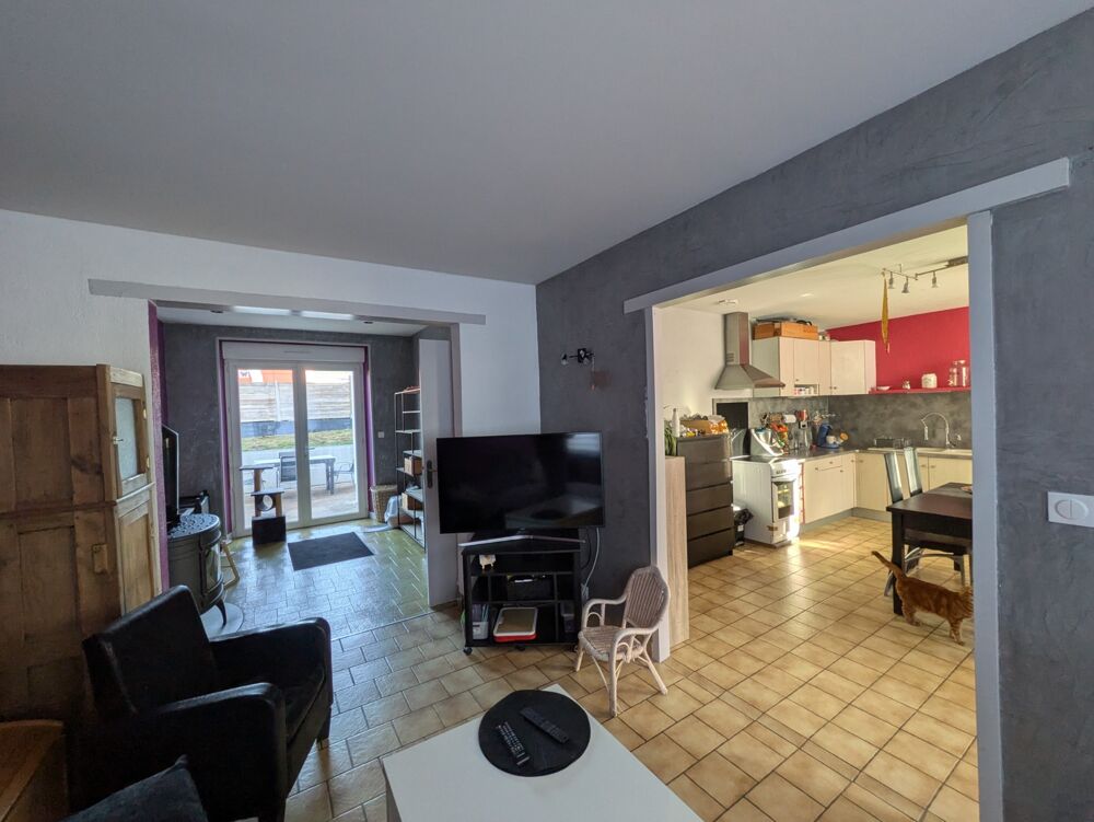 Vente Maison BERNE JOLIE MAISON DE 5 PIÈCES EN BON ETAT GENERAL DE 130 m² ENVIRON DEUX GARAGES PARCELLE CLÔTURÉE DE 277m² Berne