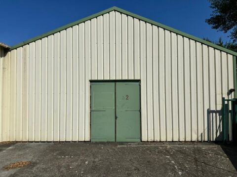   Dépôt de 500 m² – Zone d'activité de Nersac ? 