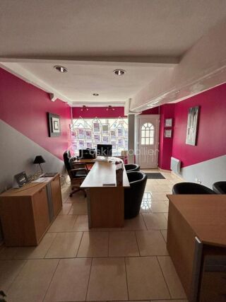  Immeuble � vendre 7 pi�ces 140 m�