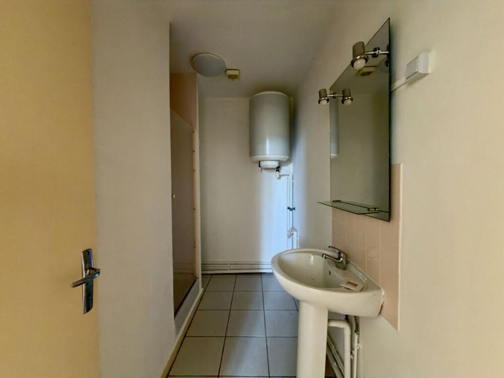 Vente Immeuble Immeuble Vierzon 7 pièce(s) 169 m2 Vierzon