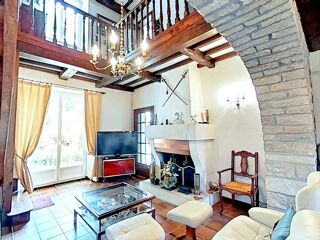  Maison � vendre 10 pi�ces 240 m�