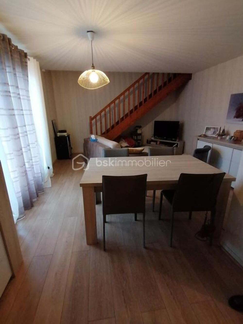 Duplex avec grand balcon et vue dégagée sur Limoges  Investissement locatif