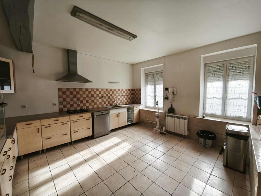 Maison 8 pièce(s) 211 m2