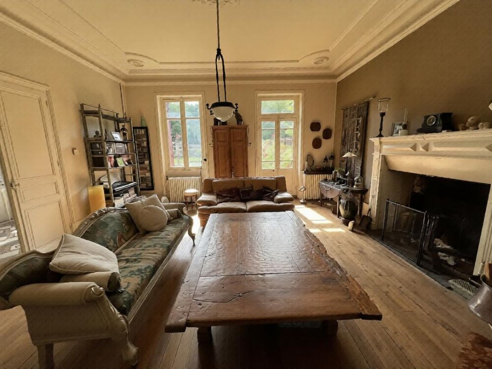 Maison de maître La Coquille 13 pièce(s) 400 m2