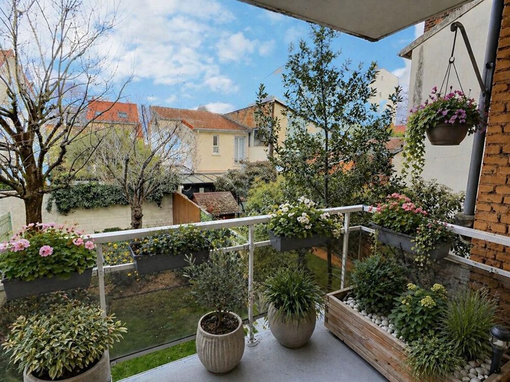 Vente Appartement La Garenne Colombes. Ravissant 2 pièces  traversant  Est / Ouest et ses 2 terrasses La garenne colombes