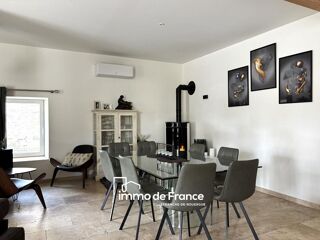  Remise / Grange à vendre 6 pièces 263 m²