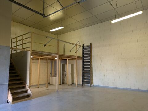   Dpt Savoie (73), à louer CHAMBERY local d'activité 110 M² 