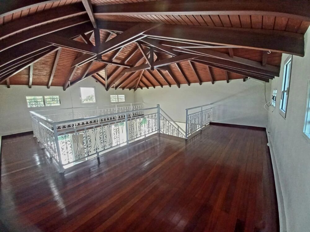 Vente Maison Villa T4 et son appartement T2 à vendre à ABYMES-GOSIER (971), piscine, terrain 1900 m² Les abymes