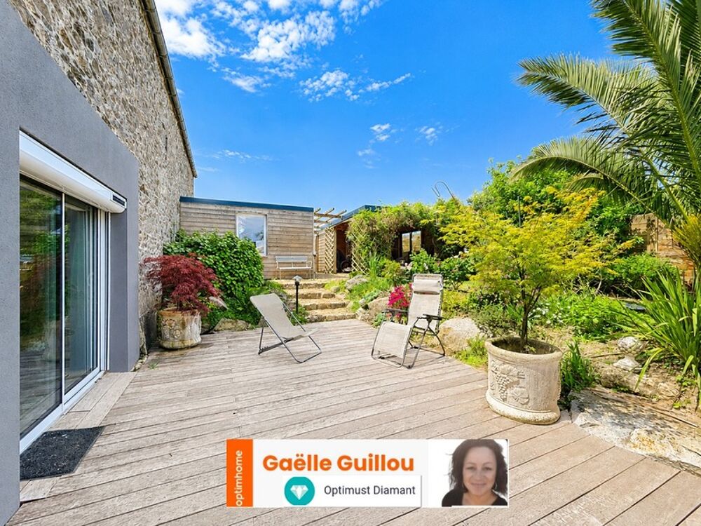 ? Maison de charme à Saint-Pol-de-Léon  180 m², 7 pièces ?