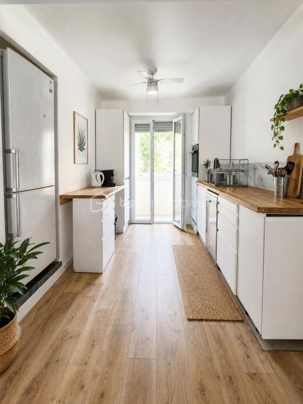 Vente Appartement T3 Traversant - lumineux - calme - cave & parking Nice