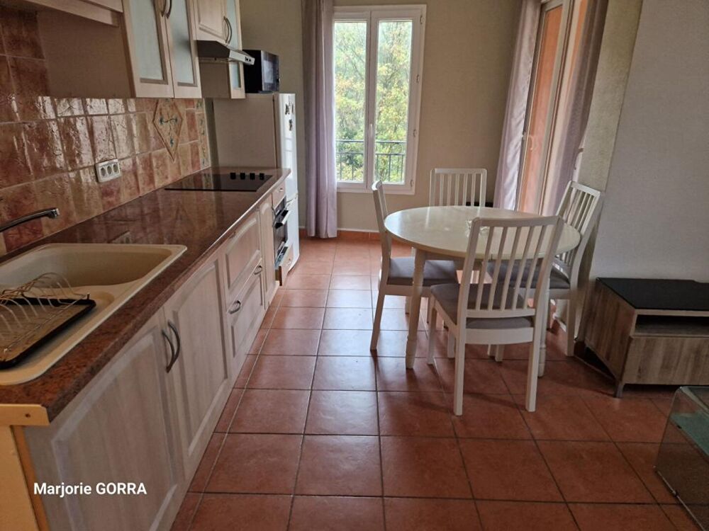 PLAN D'AUPS APPARTEMENT T2 AVEC BALCON