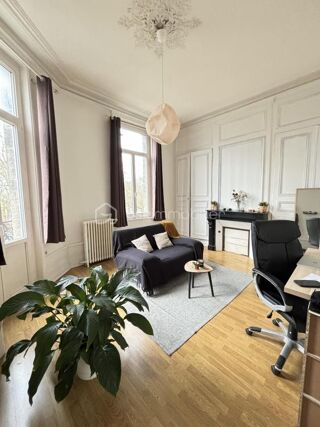  Immeuble � vendre 9 pi�ces 190 m�