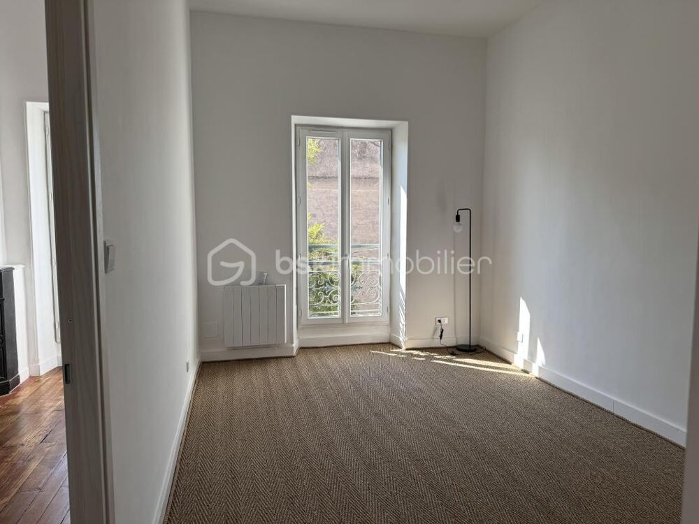 Vente Appartement Au centre de HYERES (83400), DANS LE CARRÉ D'OR, HYPER CENTRE, APPARTEMENT DE 58,05 M2 ENTIÈREMENT RÉNOVÉ Hyeres