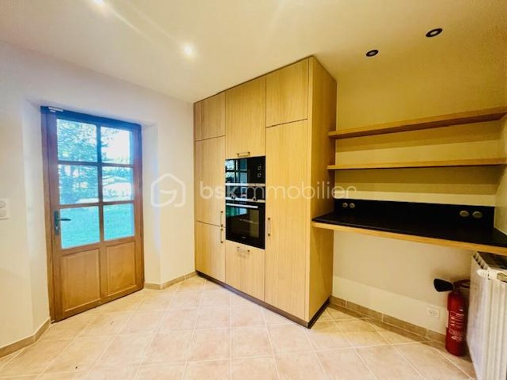 � vendre  Propri�t�/ch�teau M�nerbes (84560)