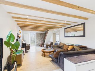 Vente Maison Maison de caractère en pierre, beaux volumes et grand terrain Challonges