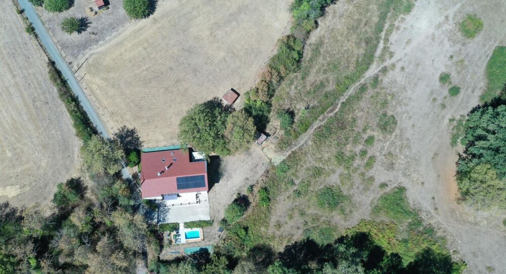 Vente Maison Superbe bâtisse de caractère avec piscine et grand terrain de 1,8 hectare Bussieres