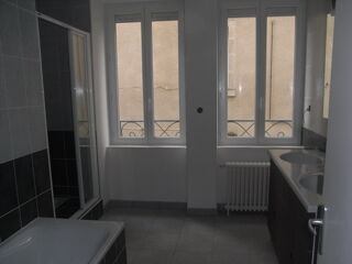  Appartement à louer 4 pièces 88 m²