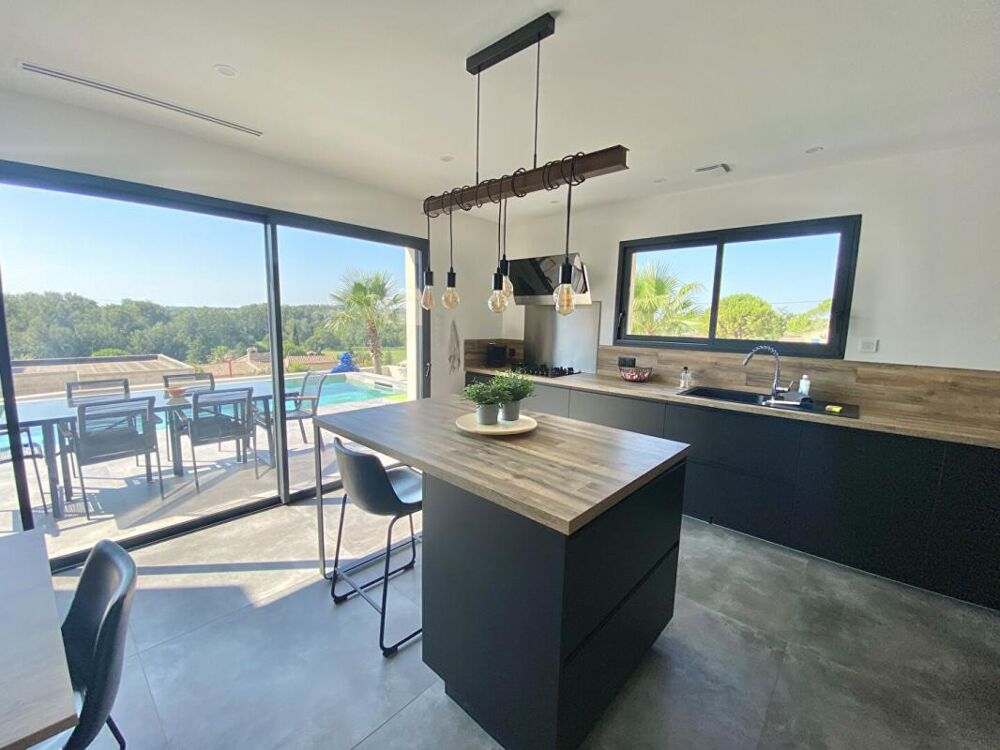 Villa contemporaine 5 pièces 150m² Piscine chauffée - Garage - Vue panoramique