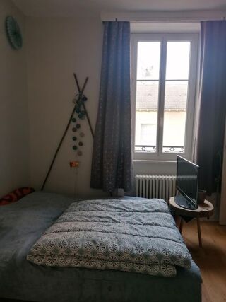  Appartement à louer 2 pièces 45 m²