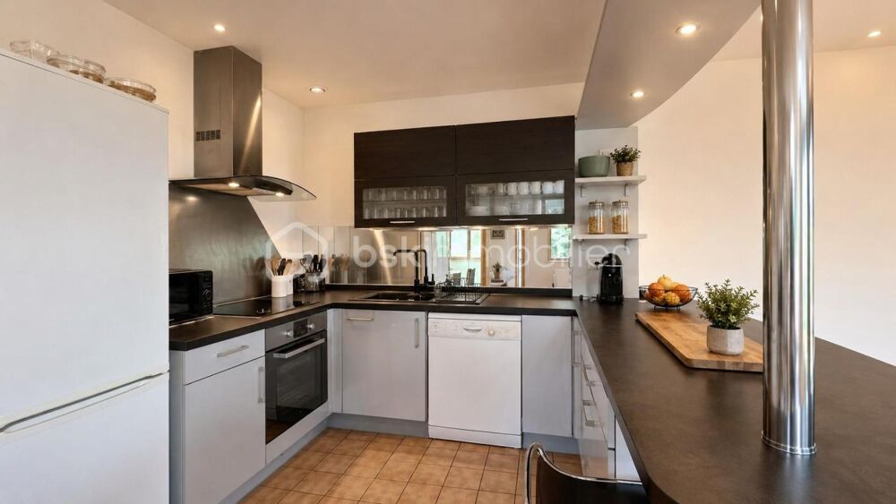 Propriété avec Deux Logements Mitoyens