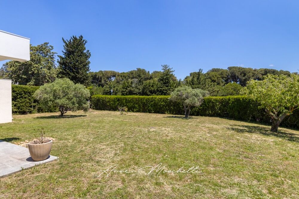 Maison de Type 6 dans un écrin de verdure située à FOS SUR MER - 1272 M2 de terrain