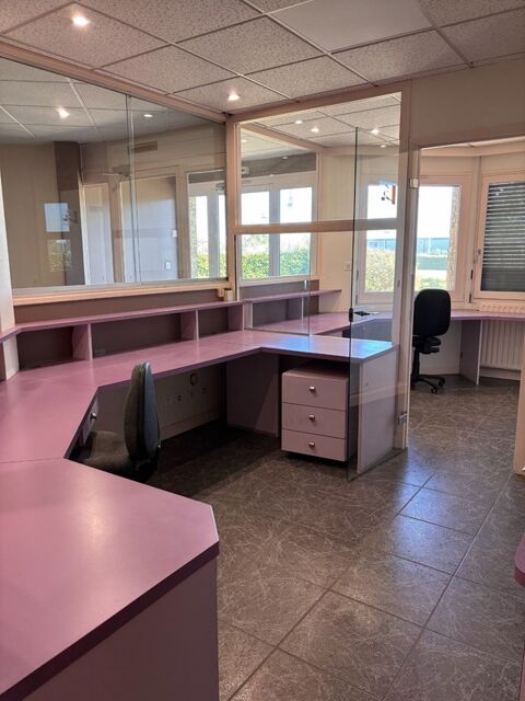  BÂTIMENT D'ACTIVITÉ INDÉPENDANT À LOUER – 1 991 m² – TERRAIN 4 500 m² – ACCÈS A89 IMMÉDIAT – Lentilly 