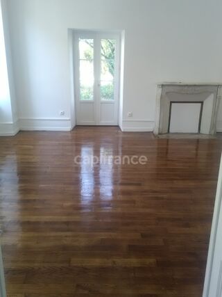  Immeuble � vendre 6 pi�ces 240 m�