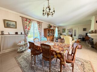  Maison à vendre 10 pièces 317 m²