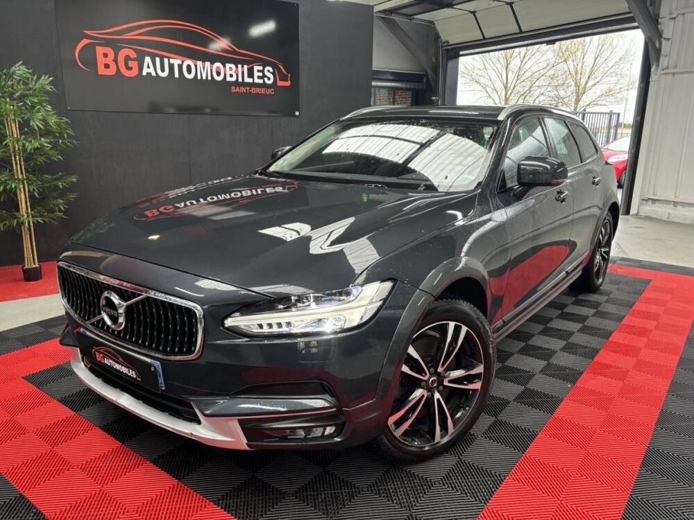 V90 CROSS COUNTRY D5 AWD 235 CH BVA Geartronic PRO - GARANTIE 6 2017 occasion 22950 Trégueux