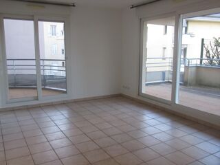  Appartement � louer 4 pi�ces 84 m�