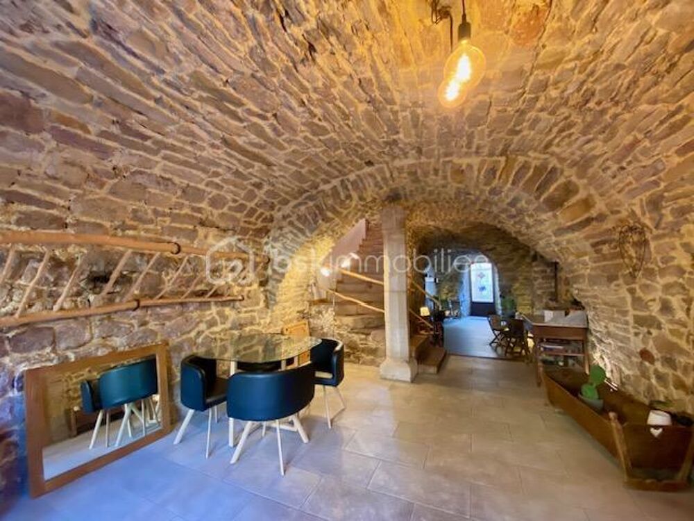 Maison de caractère 290 m²  6 chambres  Terrasse & jardin  Le Caylar