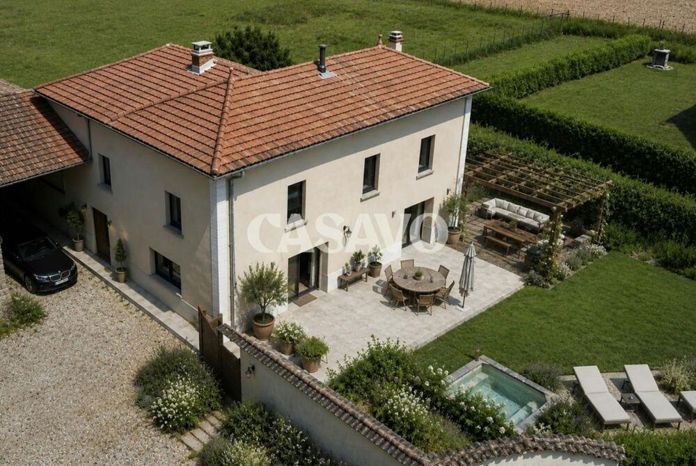 Vente Maison 5 pièces de 220m² - 38780 Eyzin-Pinet