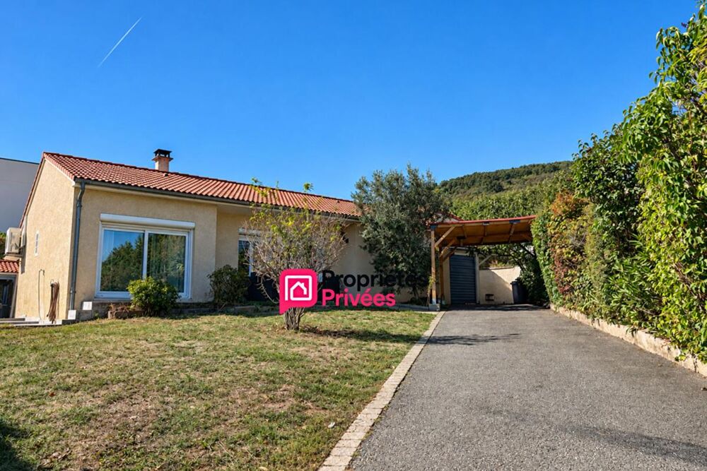 Plain-pied T6 de 123 m² à vendre avec piscine sans vis-à-vis CHÂTEAUGAY 63119