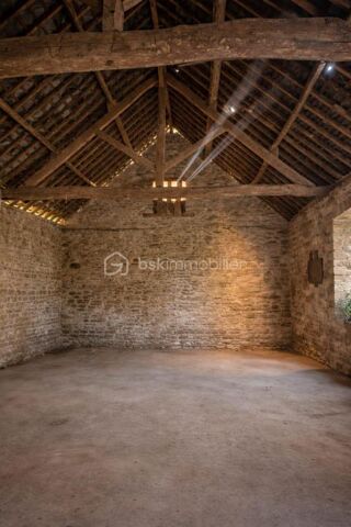  Remise / Grange à vendre 2 pièces 195 m² La croixille