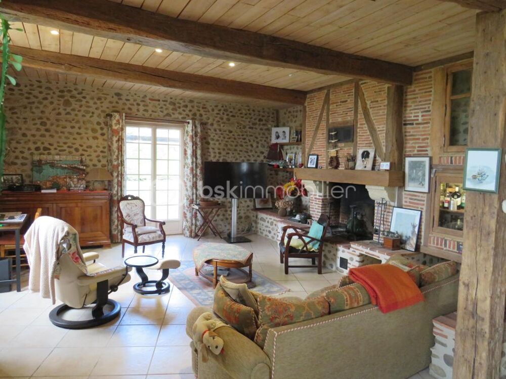 Vente Maison Maison de Caractère Rénovée 7 pièces de 231 m² au calme Aire sur l adour