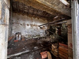  Remise / Grange � vendre 1 pi�ce 170 m� Genouille