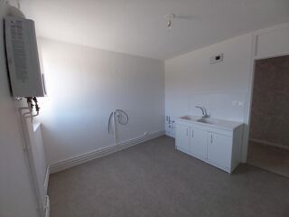  Appartement à louer 4 pièces 72 m²