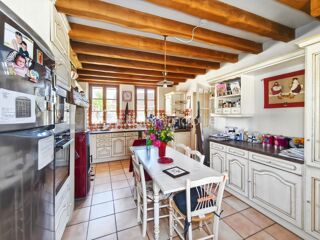  Maison  vendre 11 pices 215 m