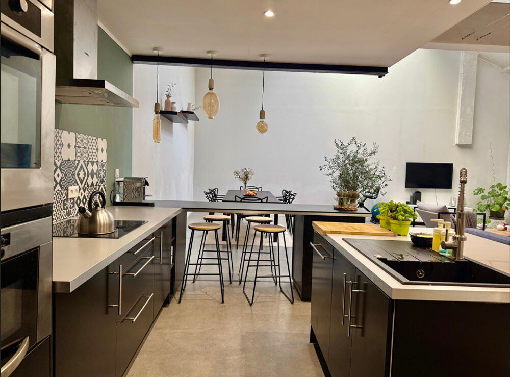 LOFT MEUBLÉ 136M² AVEC JARDIN PRIVATIF - SAINT ETIENNE