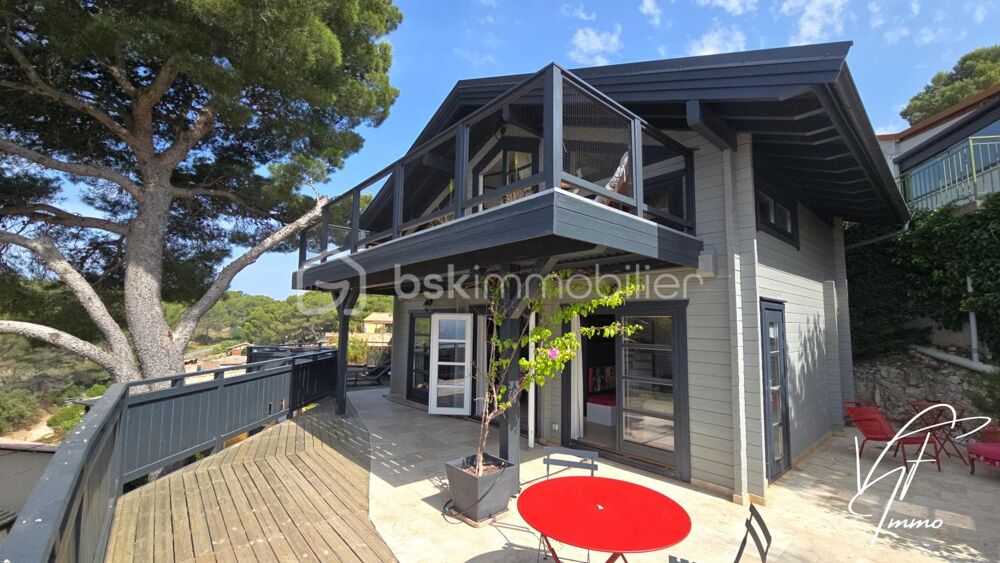 LE CASTELLET  Chalet bois T3 récent avec terrasse panoramique, aperçu mer